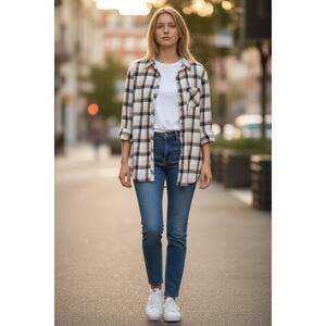 Love notes flannel shirt. Size L